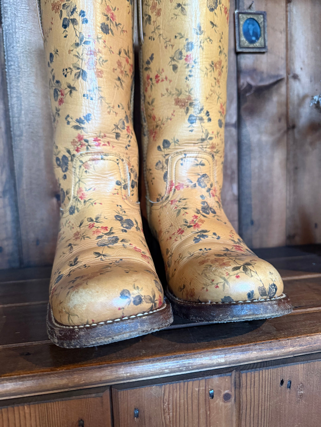 UK 6 / 5.5 - Vintage Floral Campus Style Boots