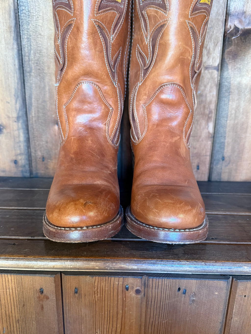 UK 8 - Vintage rare Frye tan flower tulip boots