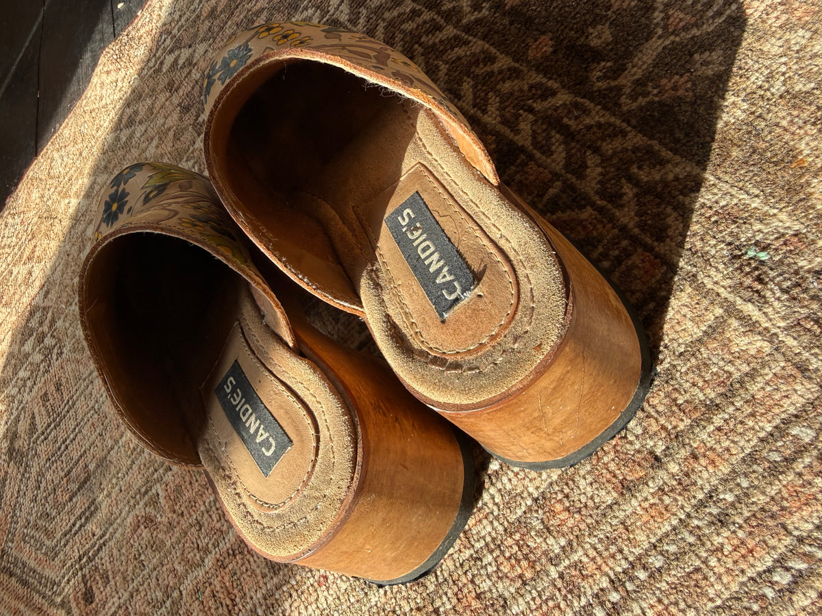 Vintage Candies Clogs