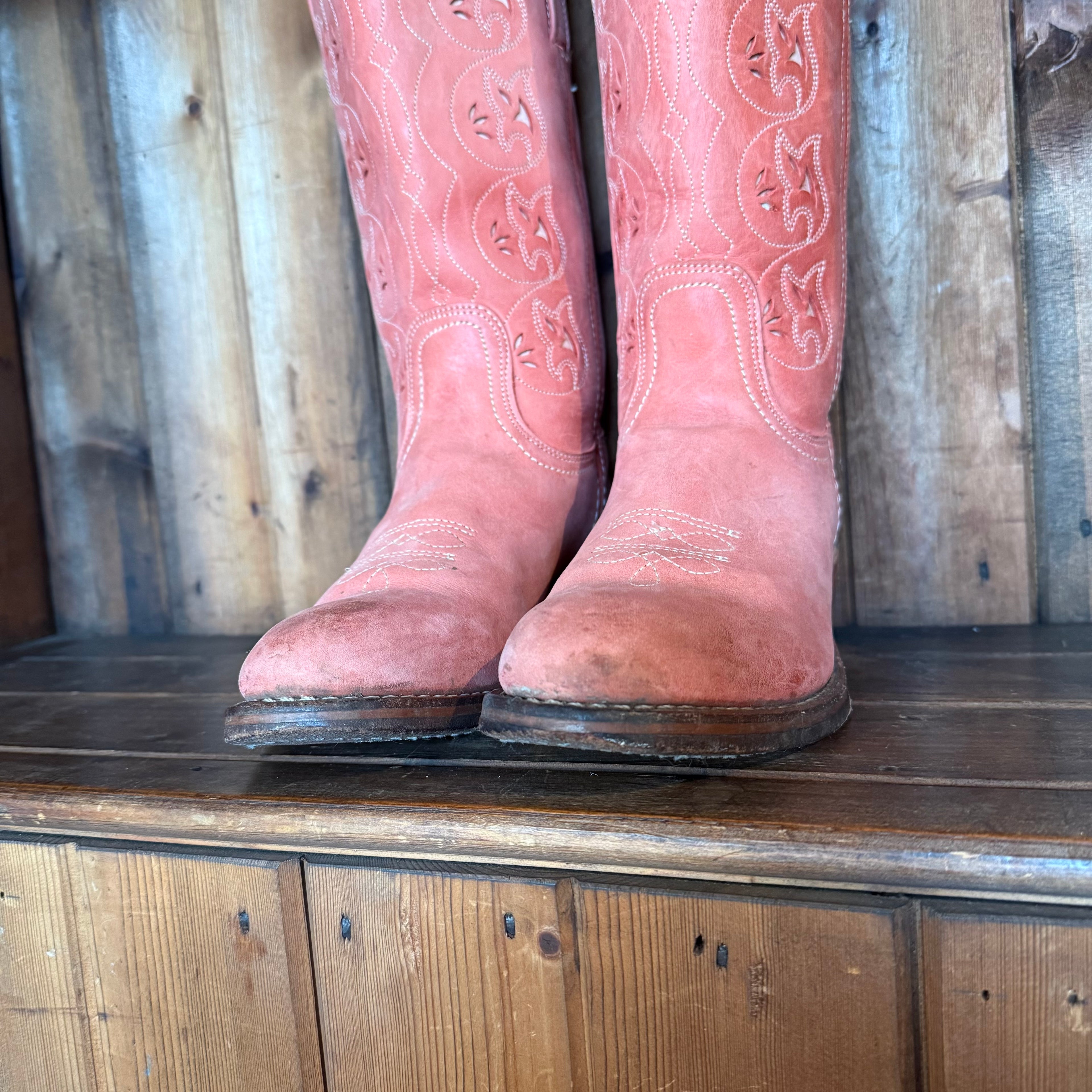 UK 8 - Vintage Rare Pink Austin Frye Boots