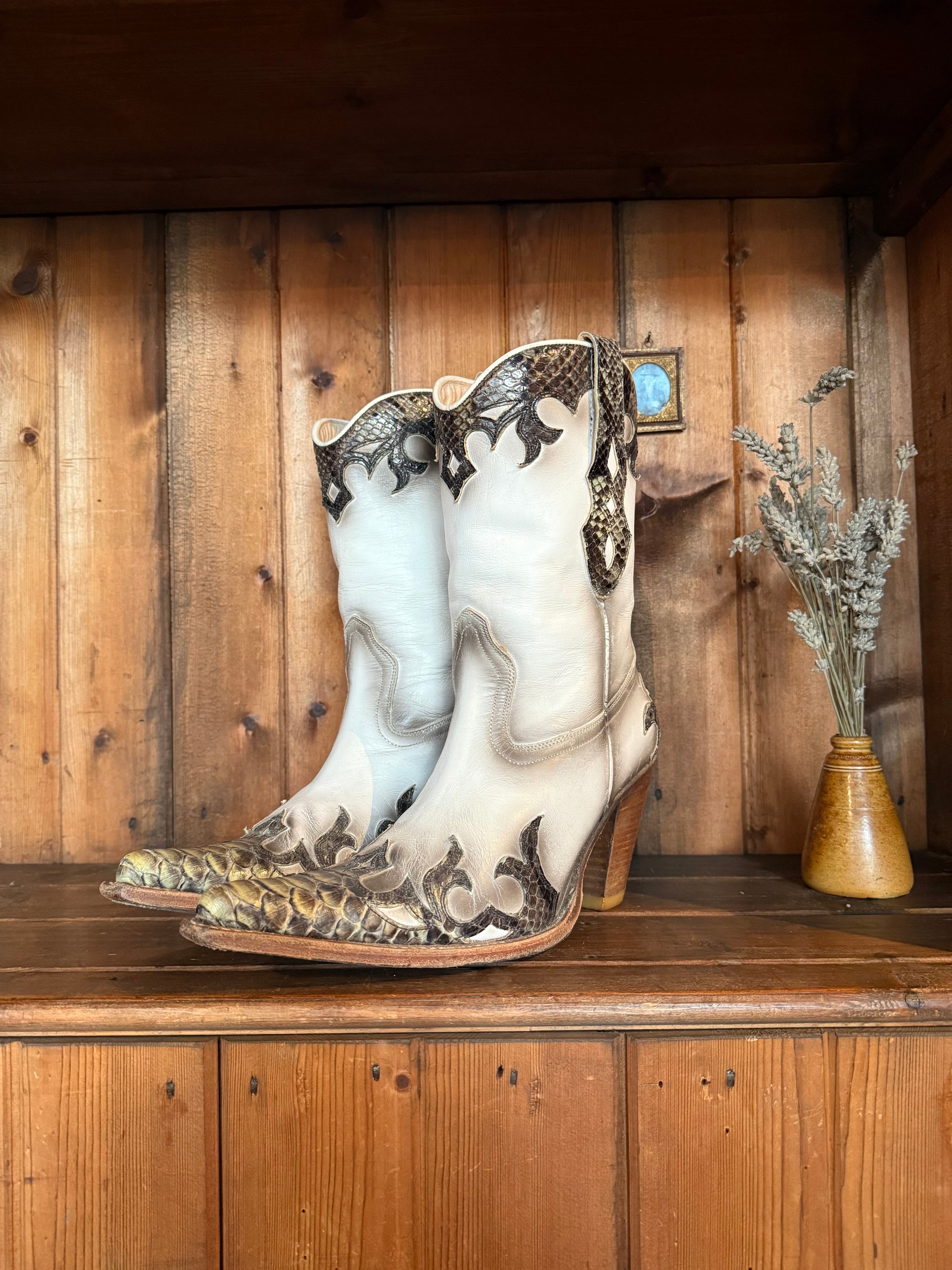 UK 6 - Snakeskin Sendra Cowboy Heels