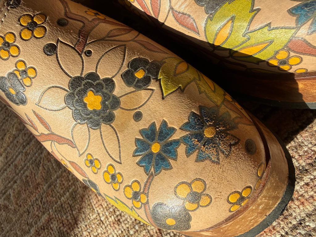 Vintage Candies Clogs