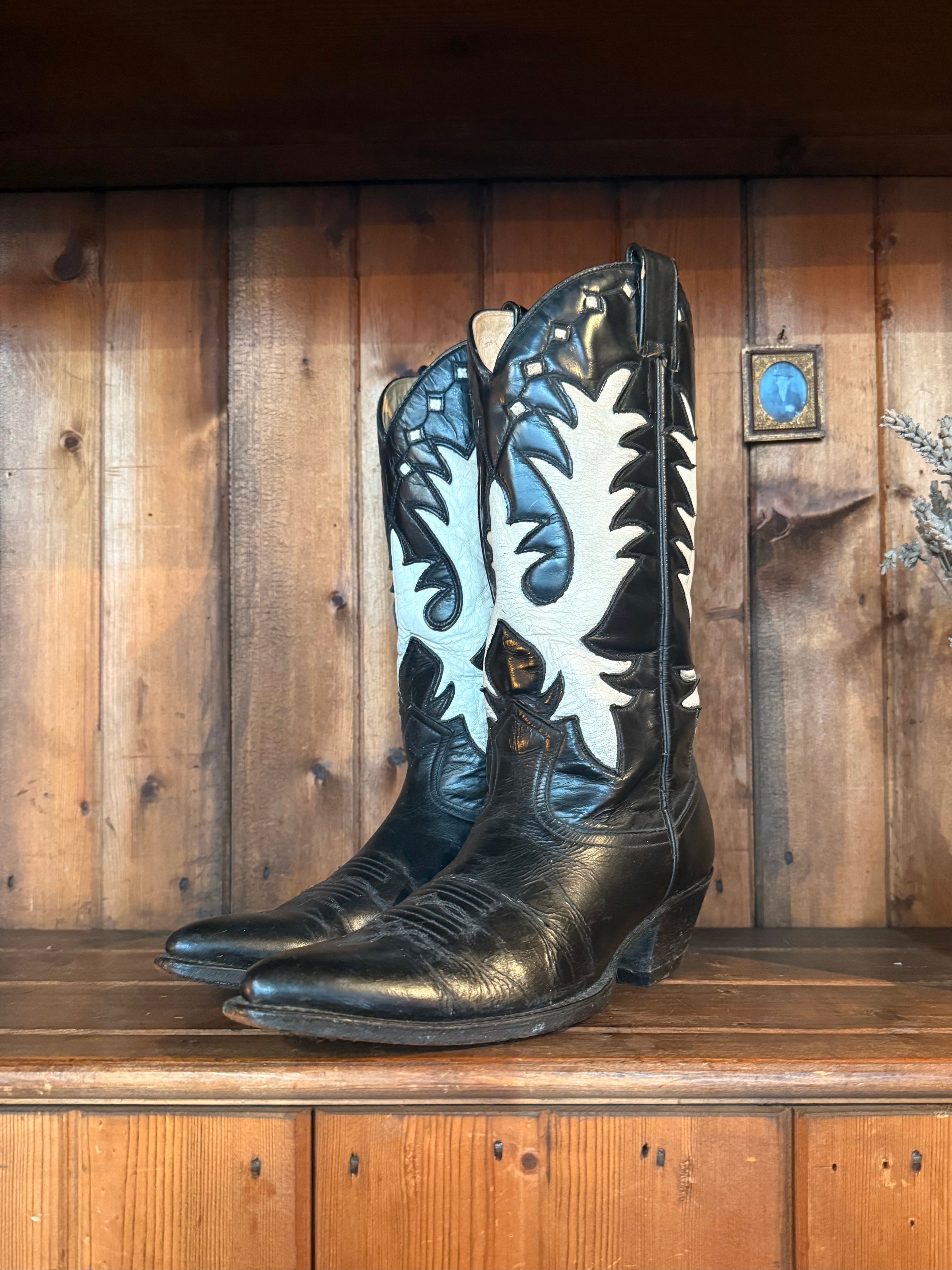 UK 5 - Vintage Cowboy Boots