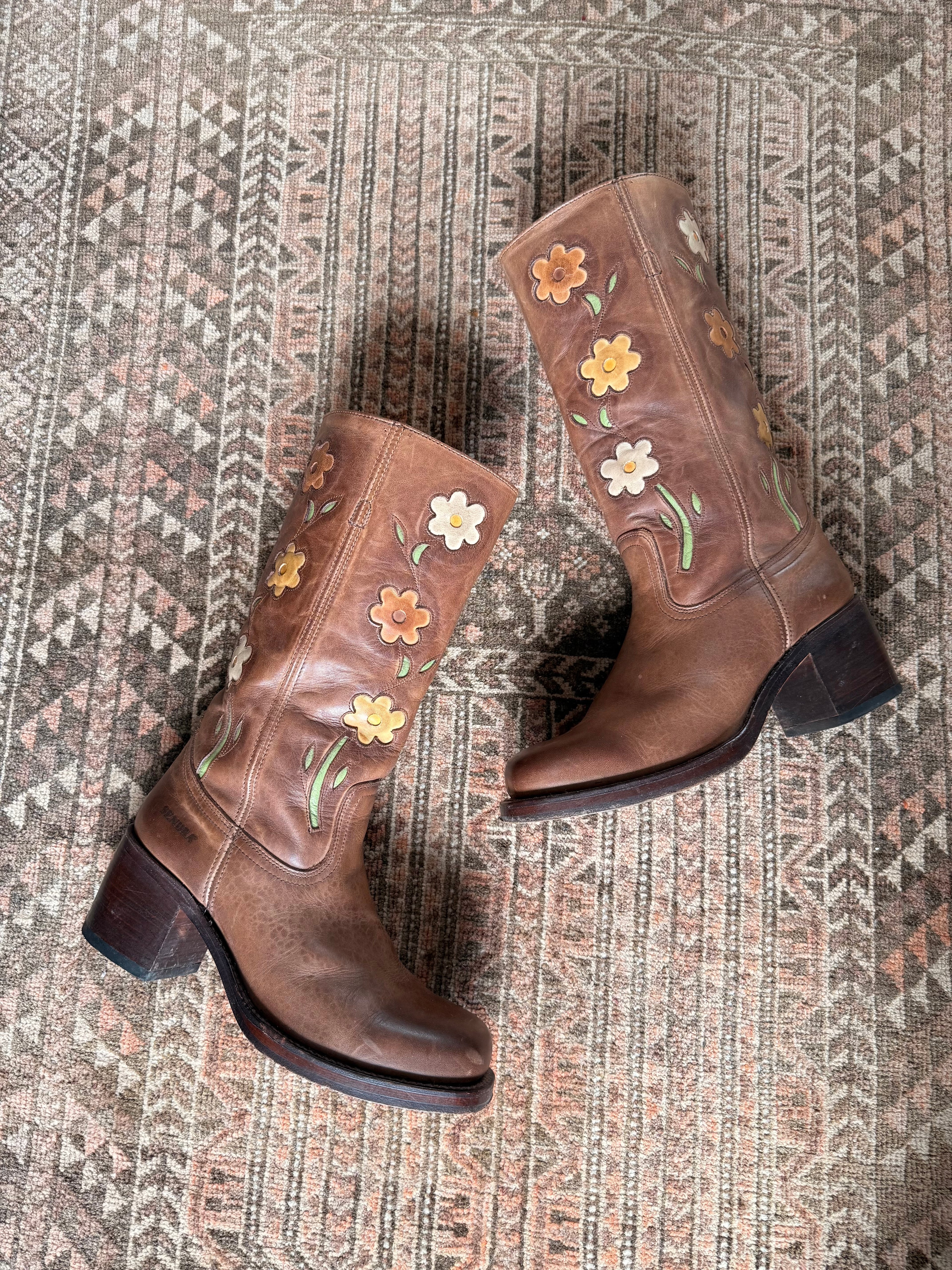 UK 7.5 - Sendra Flower Boots