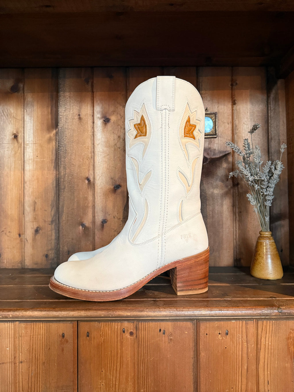 UK 7 - Vintage Rare Frye White Soft Suede Tulip Boots.