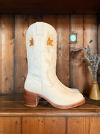 UK 7 - Vintage Rare Frye White Soft Suede Tulip Boots.