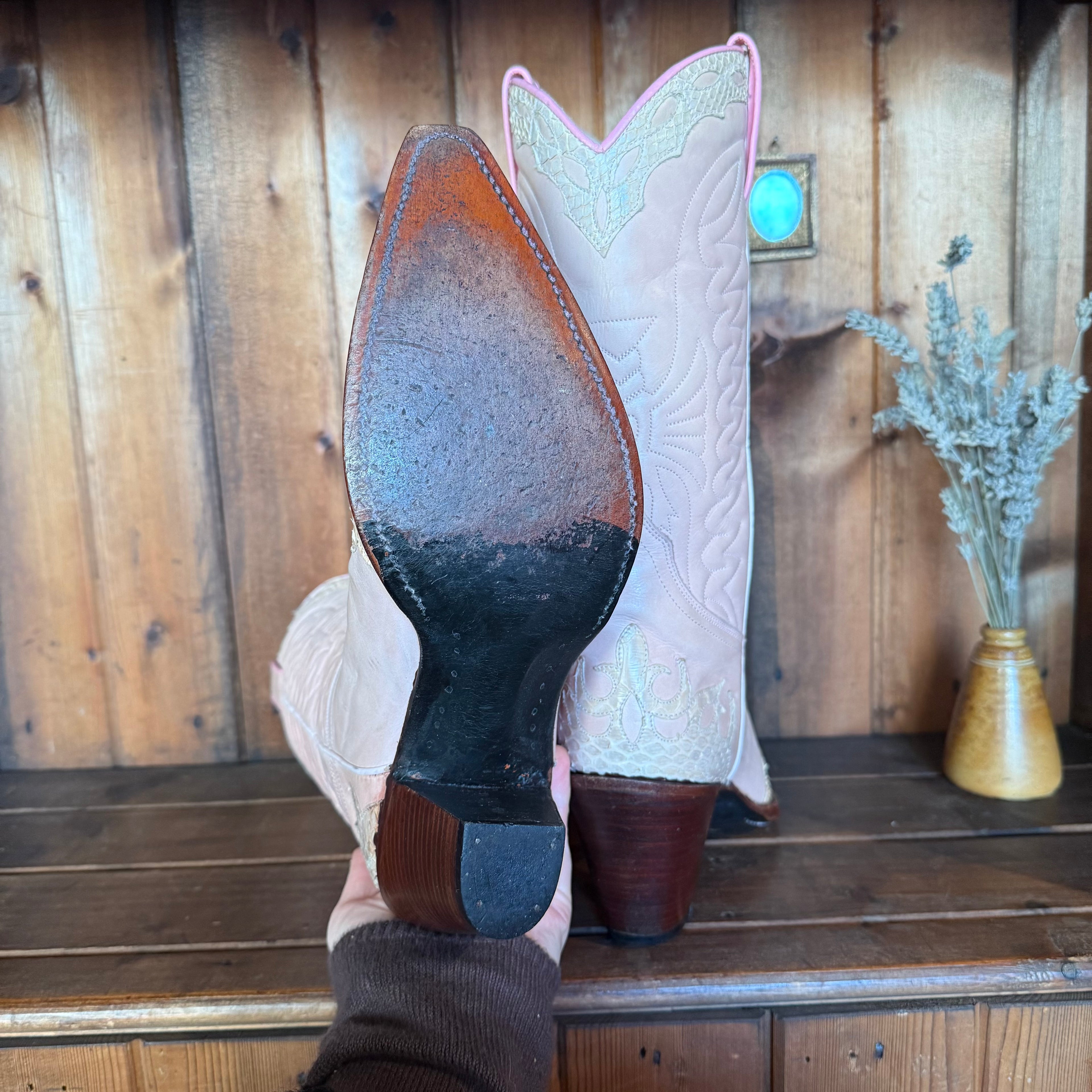 UK 7 - Judy Rothchild x R. Soles Baby Pink