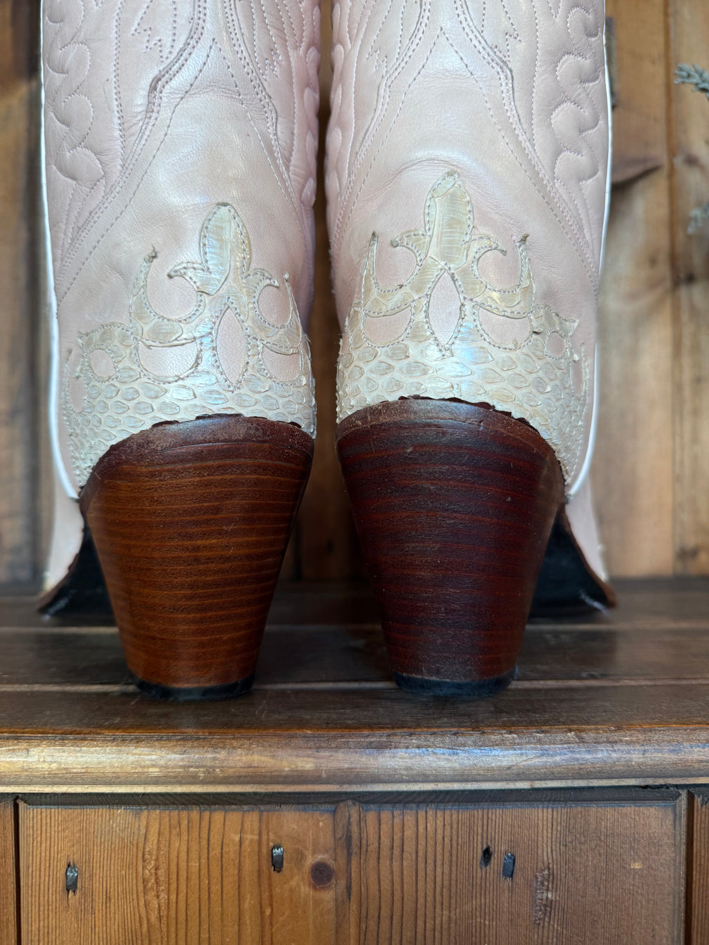 UK 7 - Judy Rothchild x R. Soles Baby Pink