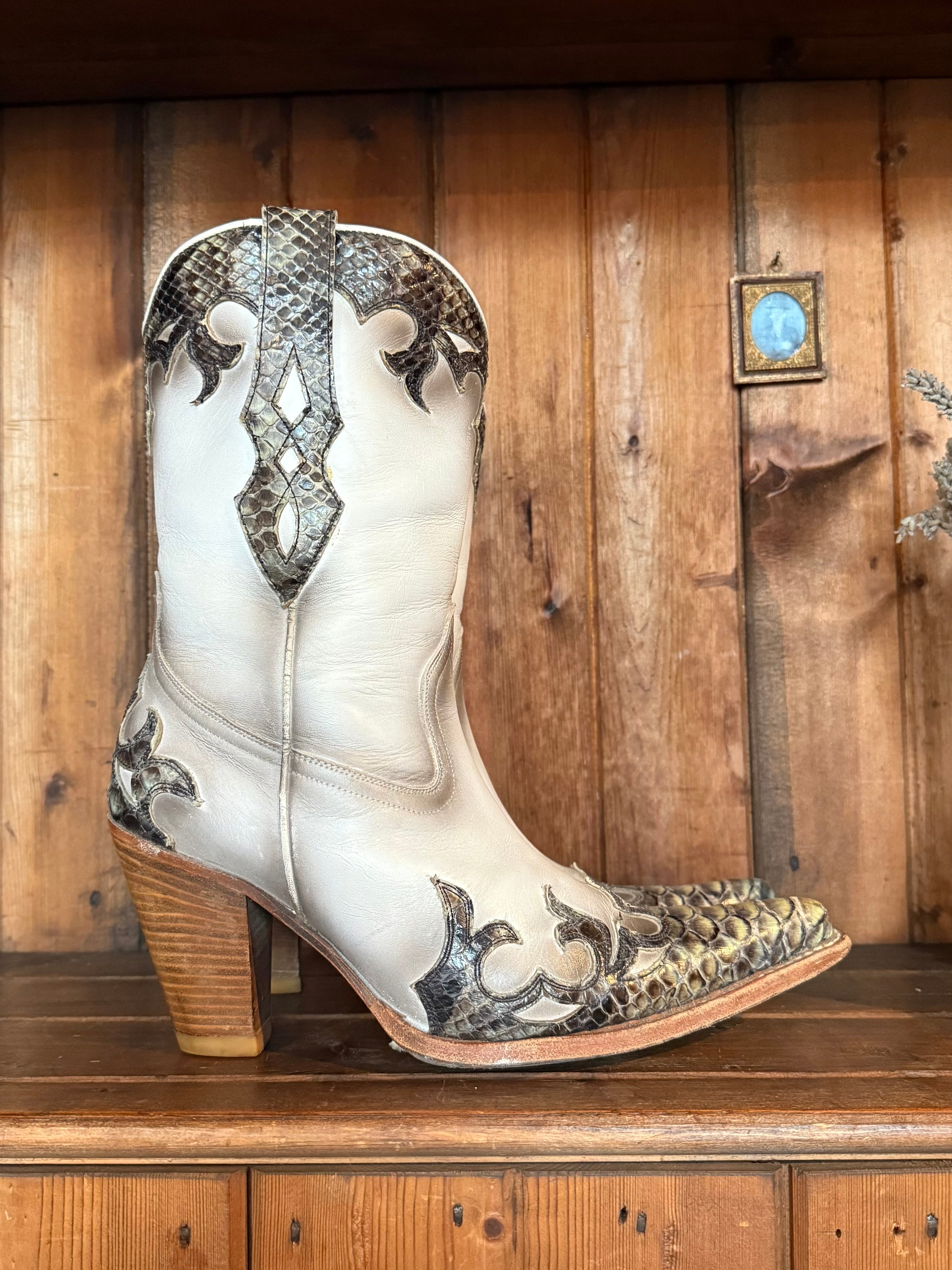 UK 6 - Snakeskin Sendra Cowboy Heels