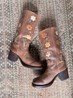 UK 7.5 - Sendra Flower Boots