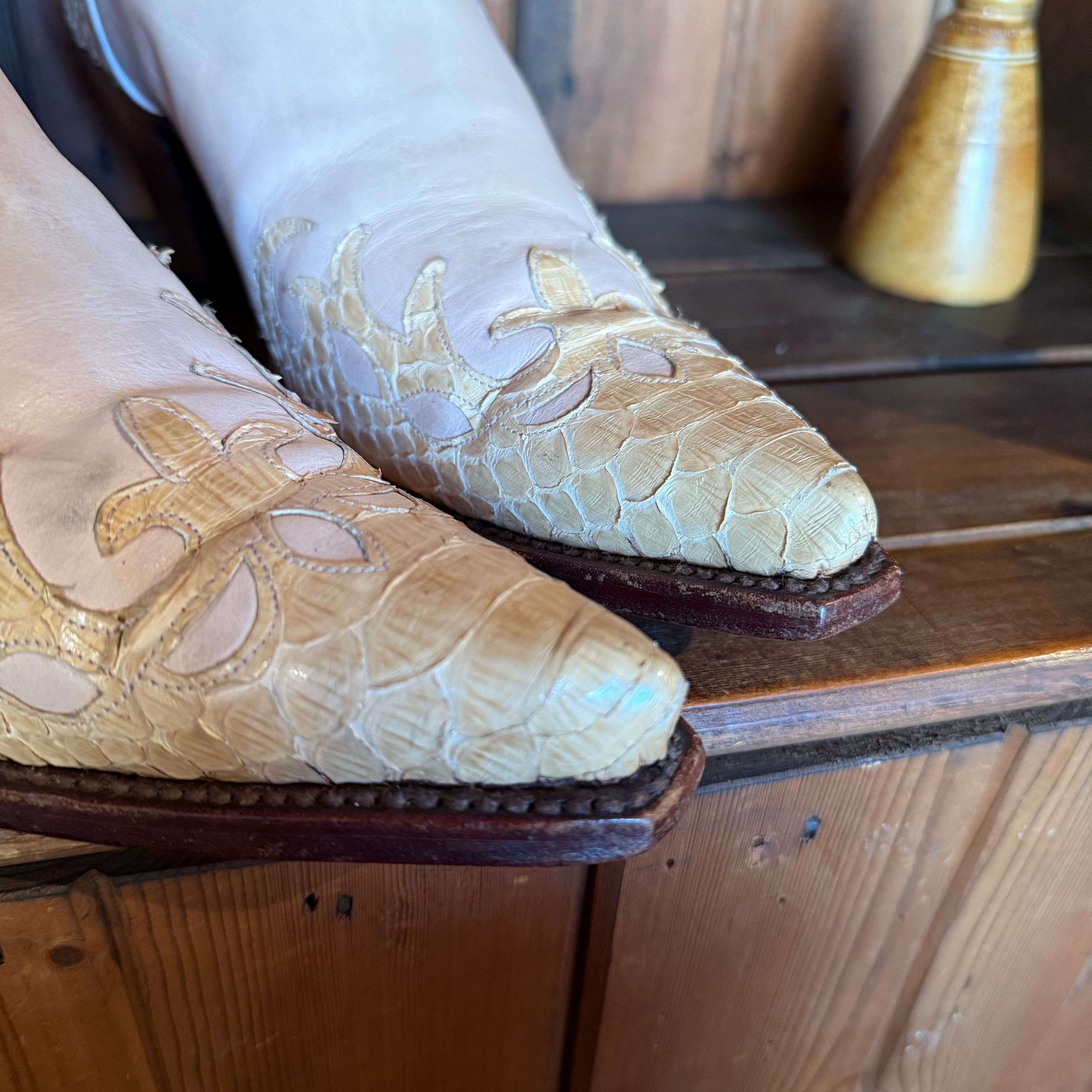 UK 7 - Judy Rothchild x R. Soles Baby Pink