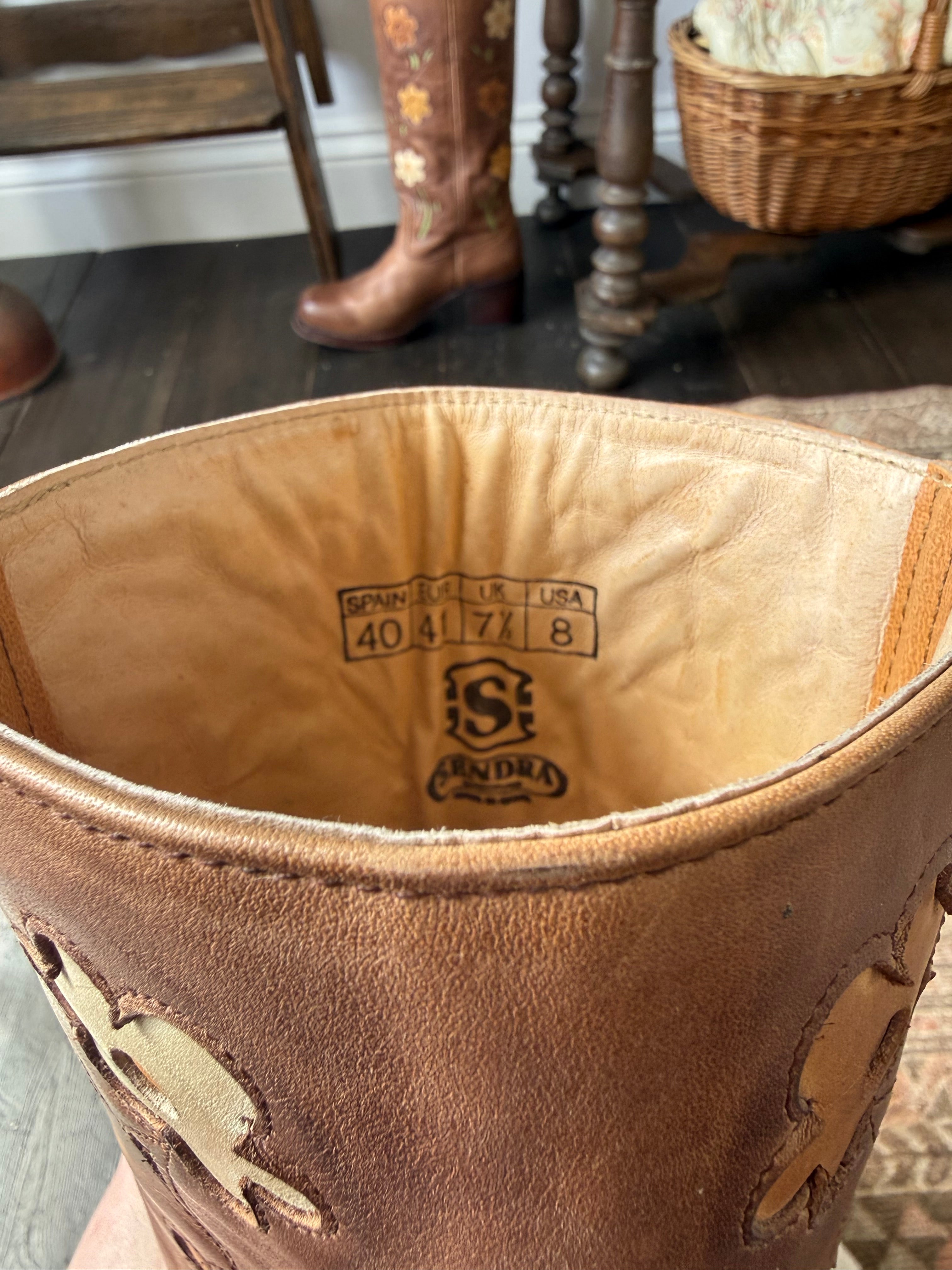 UK 7.5 - Sendra Flower Boots