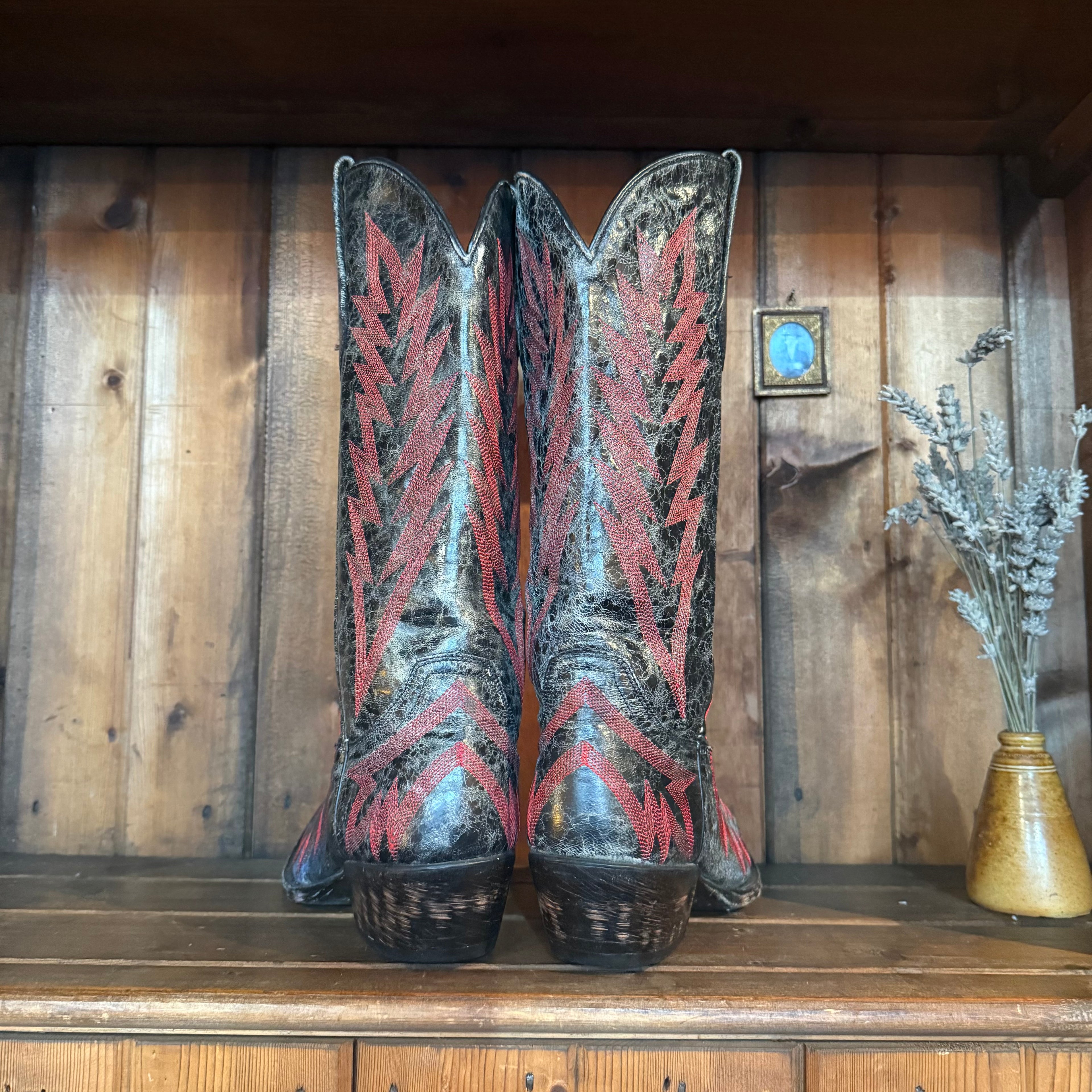 UK 5 - Vintage Flame Stitch Cowboy Boots