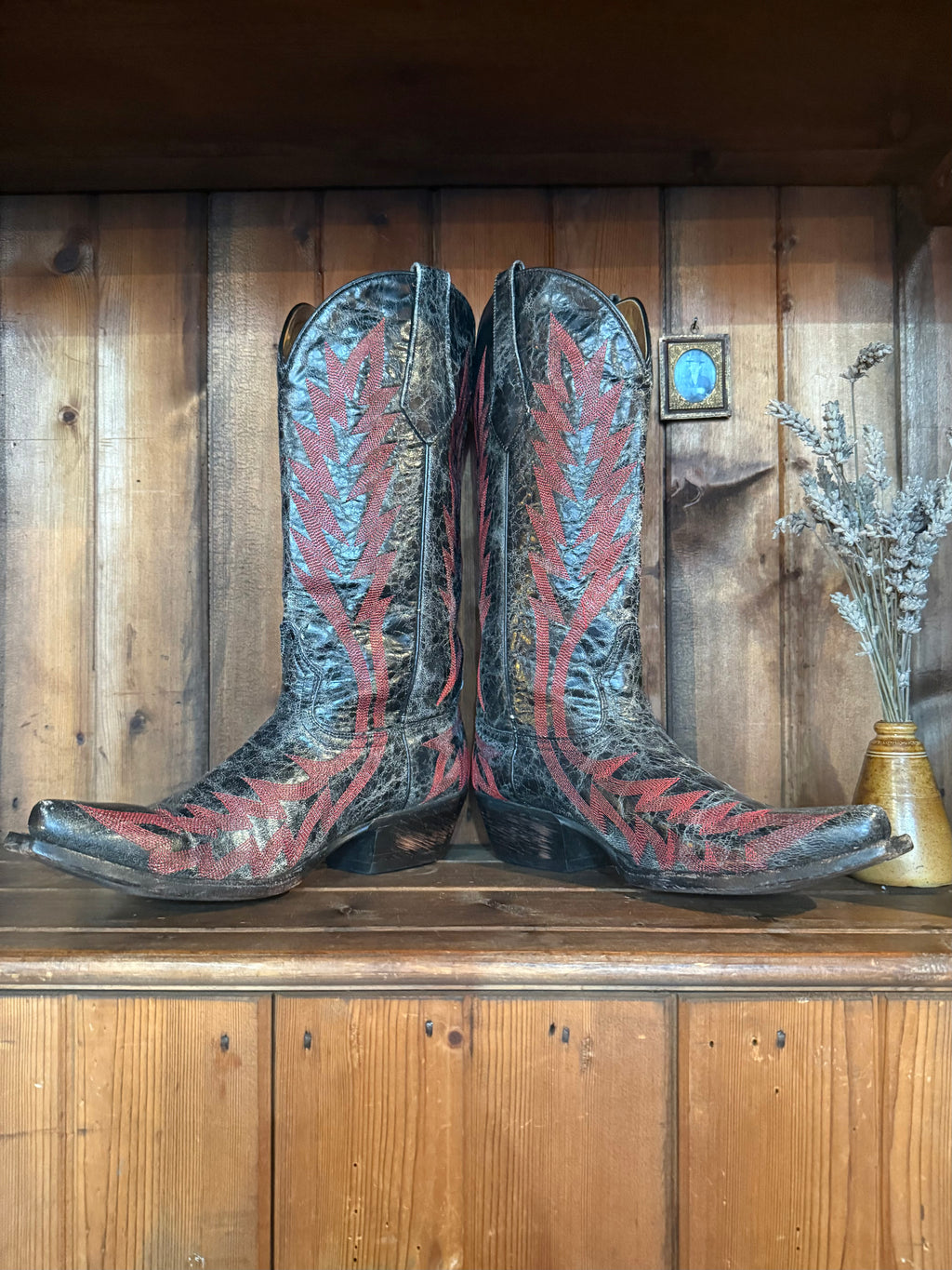 UK 5 - Vintage Flame Stitch Cowboy Boots