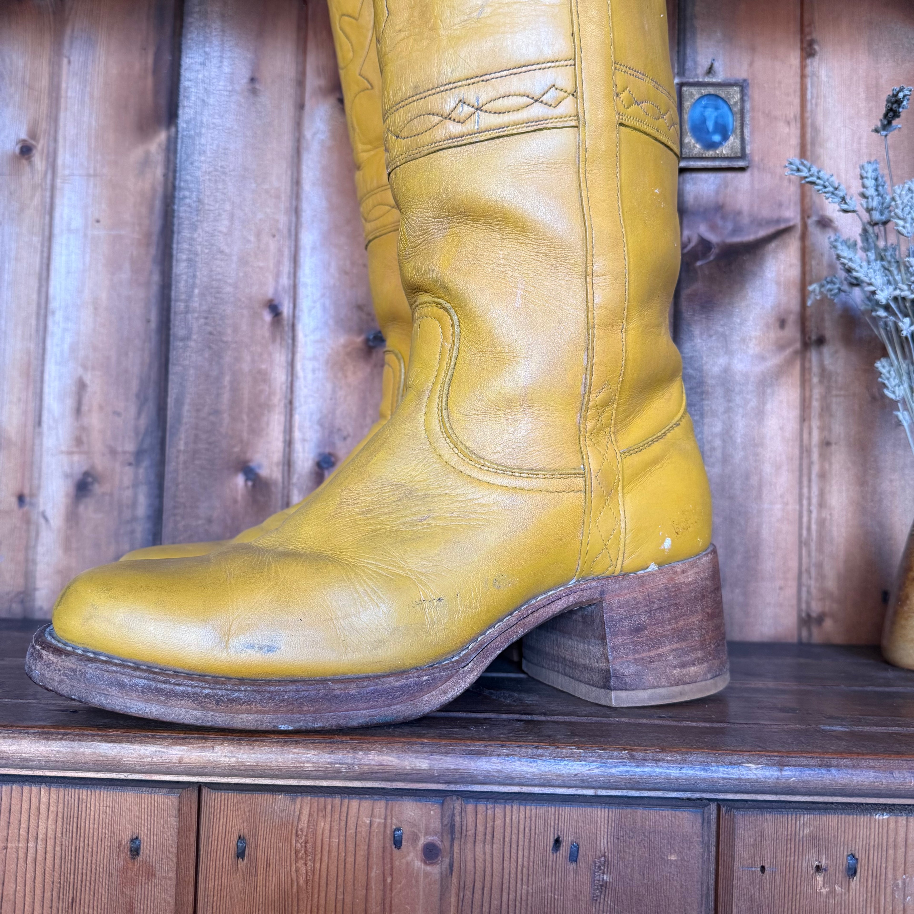 UK 8 - Vintage 1970’s Yellow Longhorn Frye Campus Boots