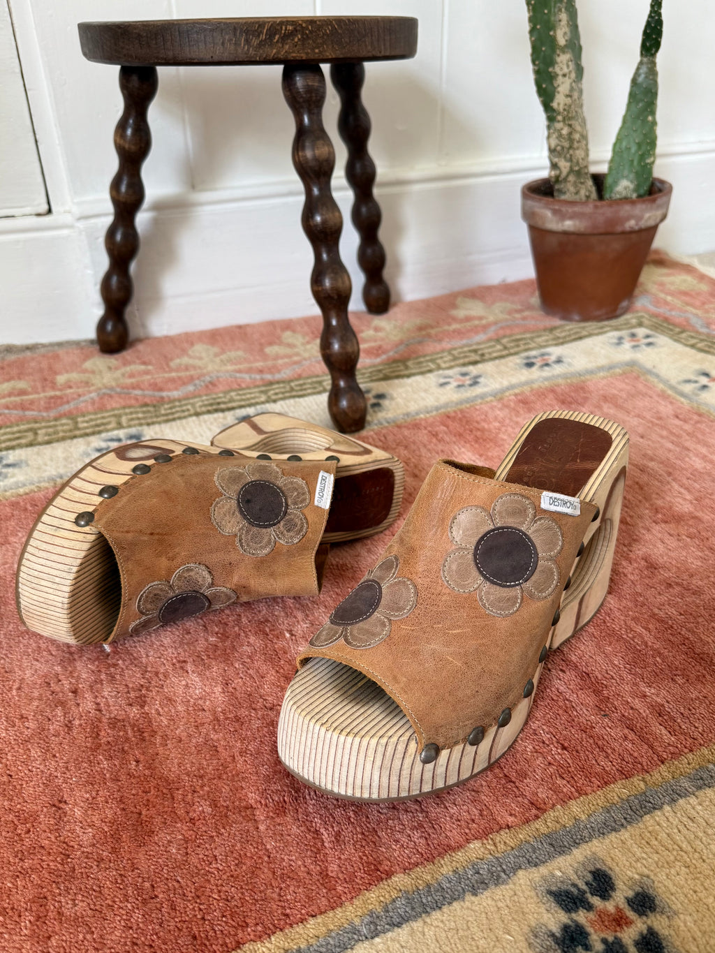 Vintage 90’s Wood and Leather Flower Clogs