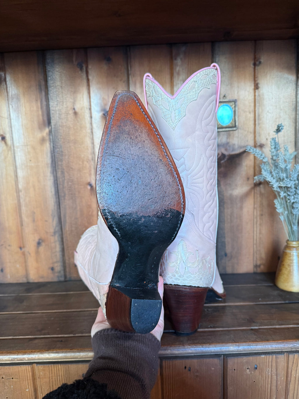 UK 7 - Judy Rothchild x R. Soles Baby Pink