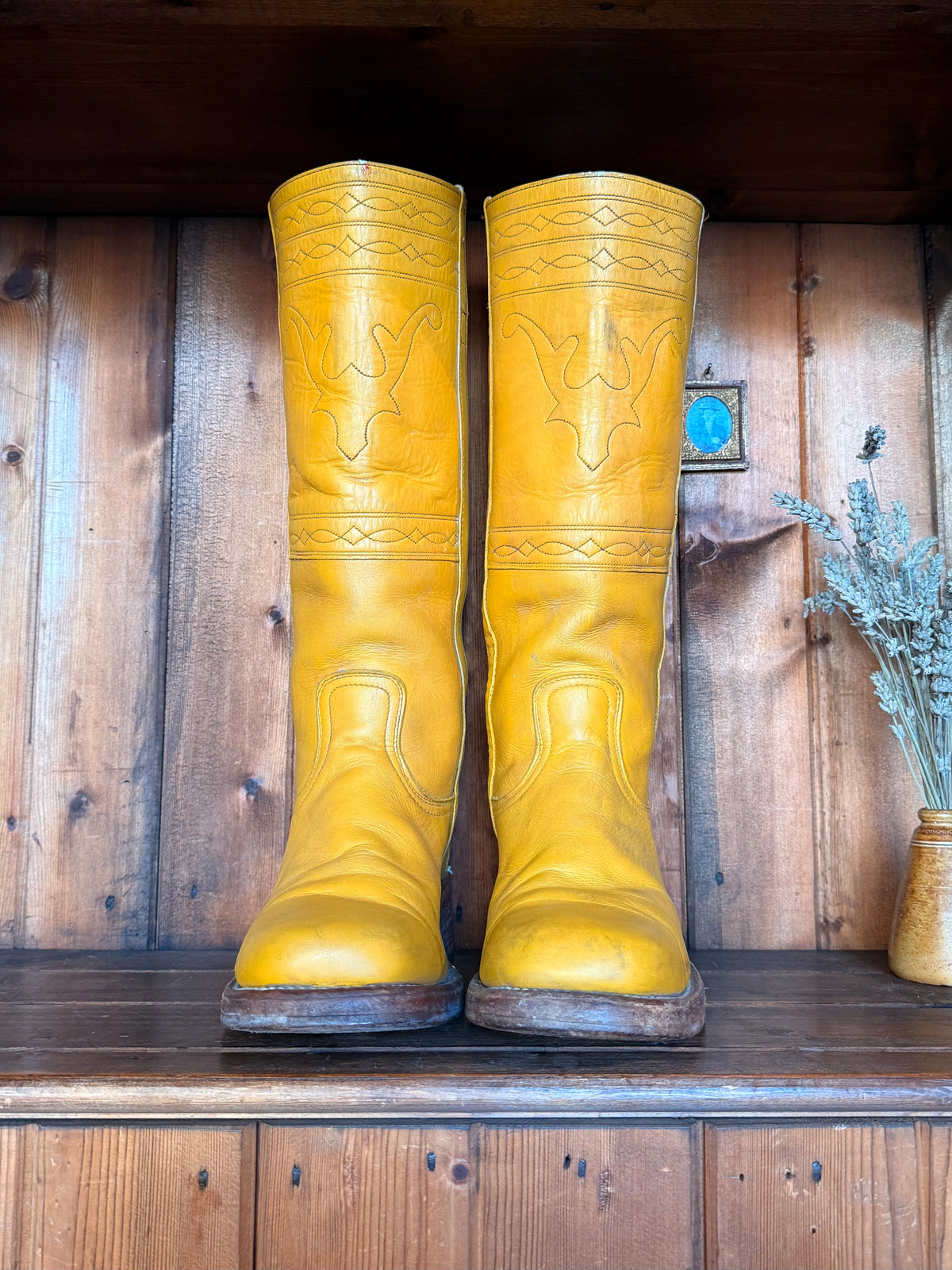 UK 8 - Vintage 1970’s Yellow Longhorn Frye Campus Boots