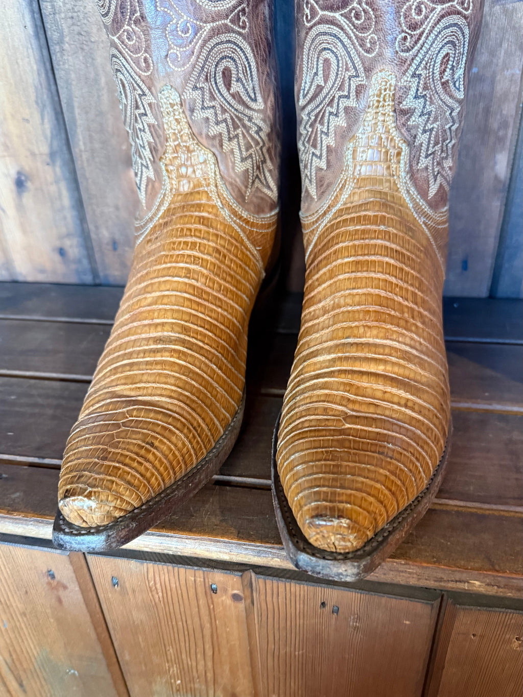 UK 7.5 - Vintage Exotic Teju Lizard 90s Lucchese Cowboy Boots