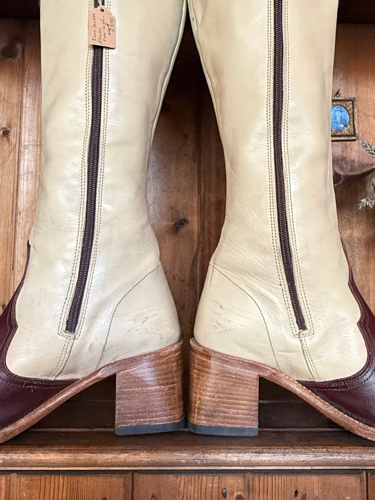 UK 5 - Rare Sendra Flower Boots