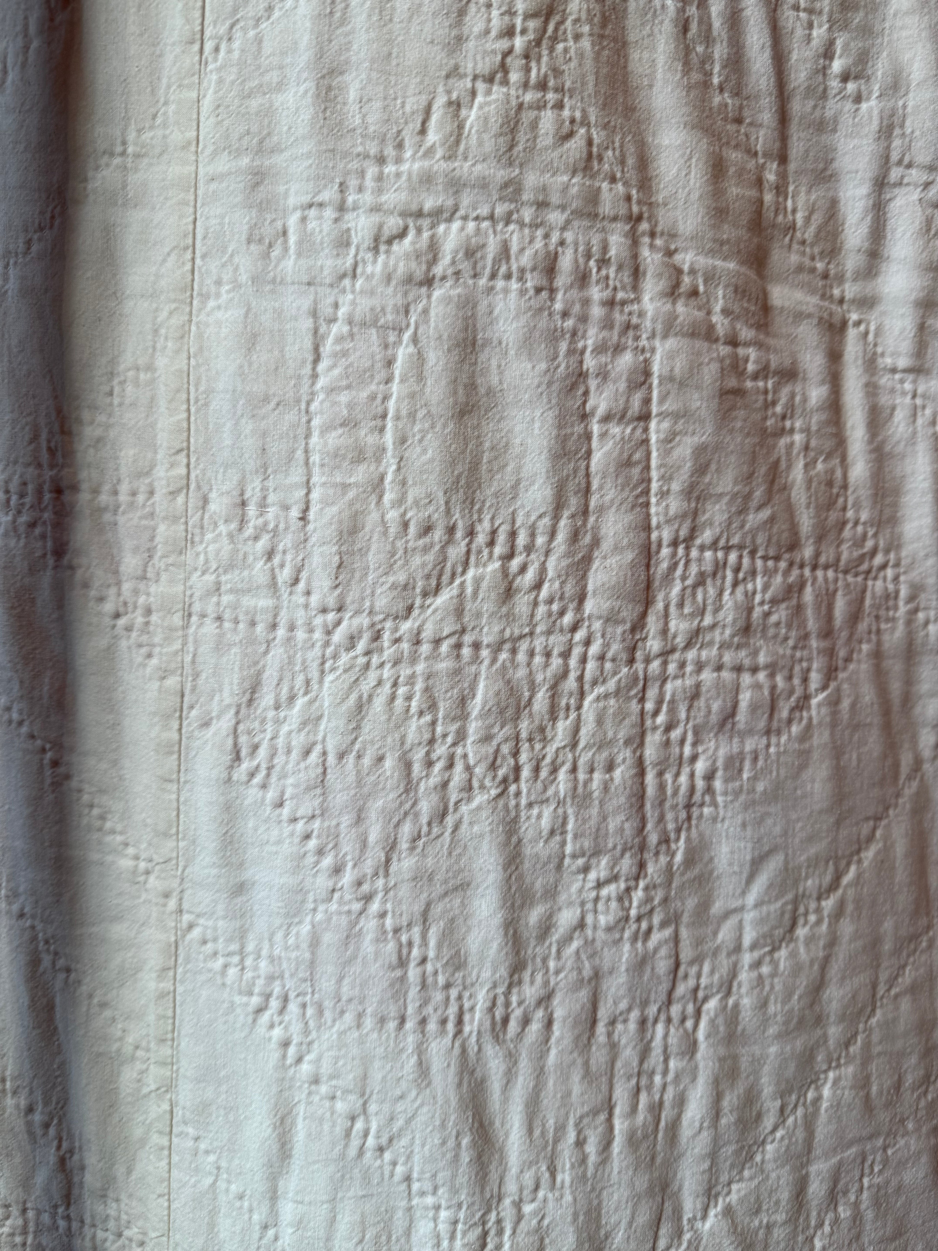 Antique ‘Flower Basket’ Handmade Quilt