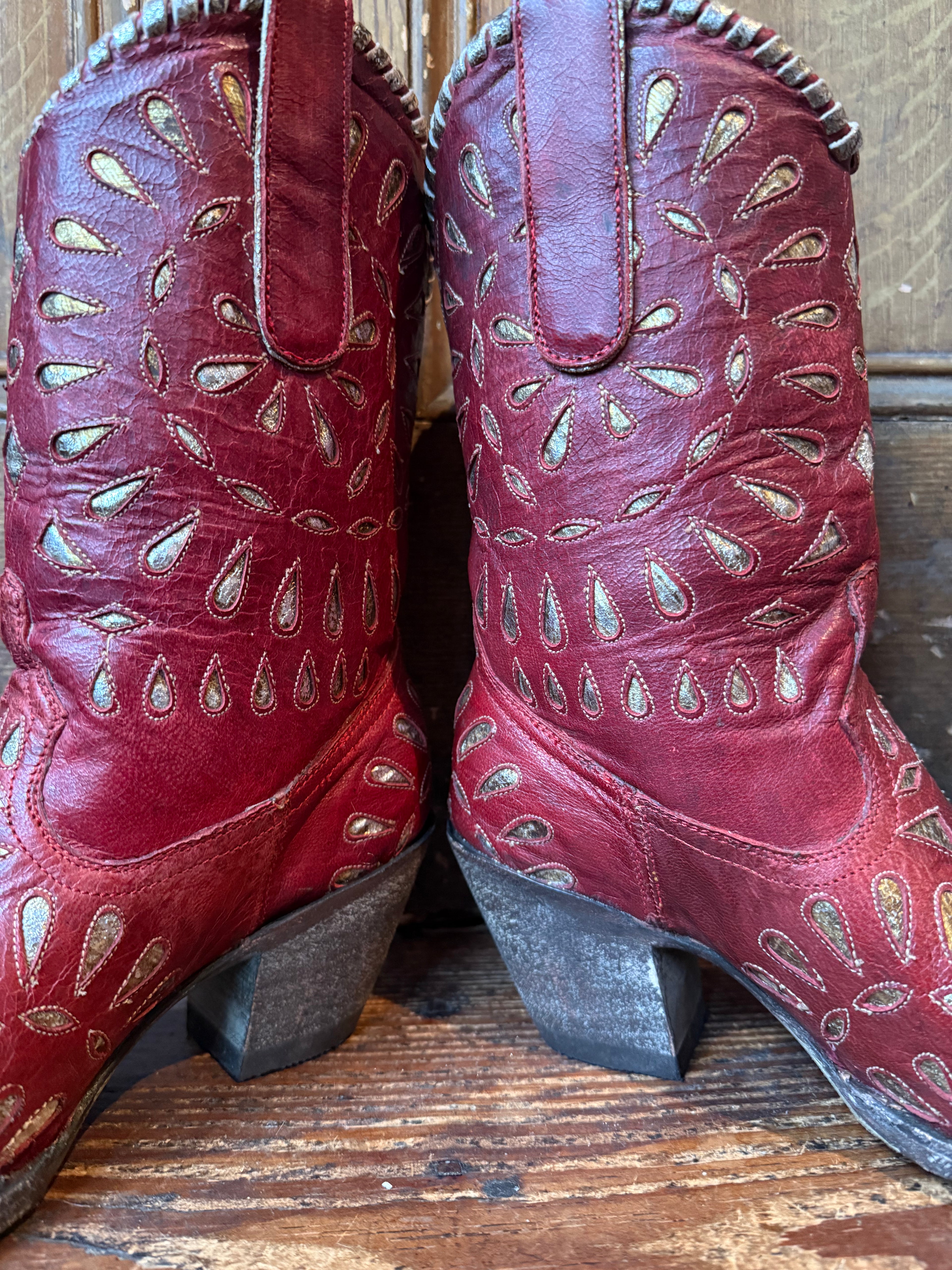 UK 5 - Vintage Red R. Soles x Judy Rothchild